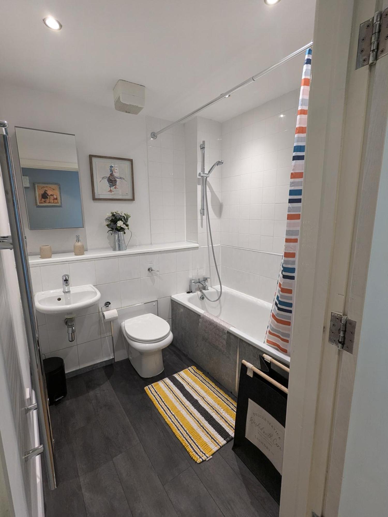 Stunning Modern Coventry City Centre Apartment ภายนอก รูปภาพ